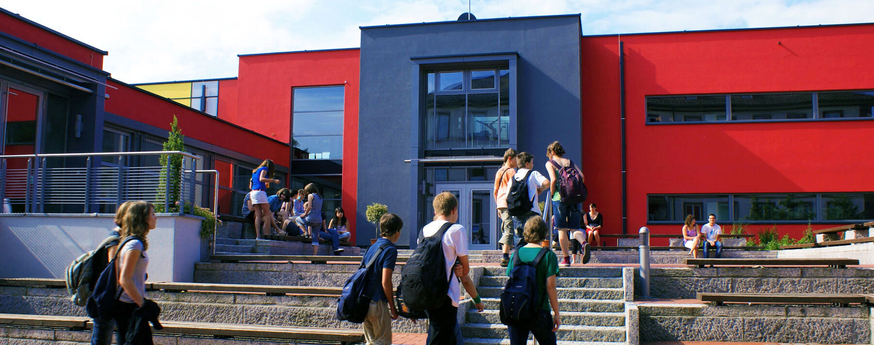 Schulgebäude - Zinzendorfschulen Königsfeld Schulgebäude - Zinzendorfschulen Königsfeld